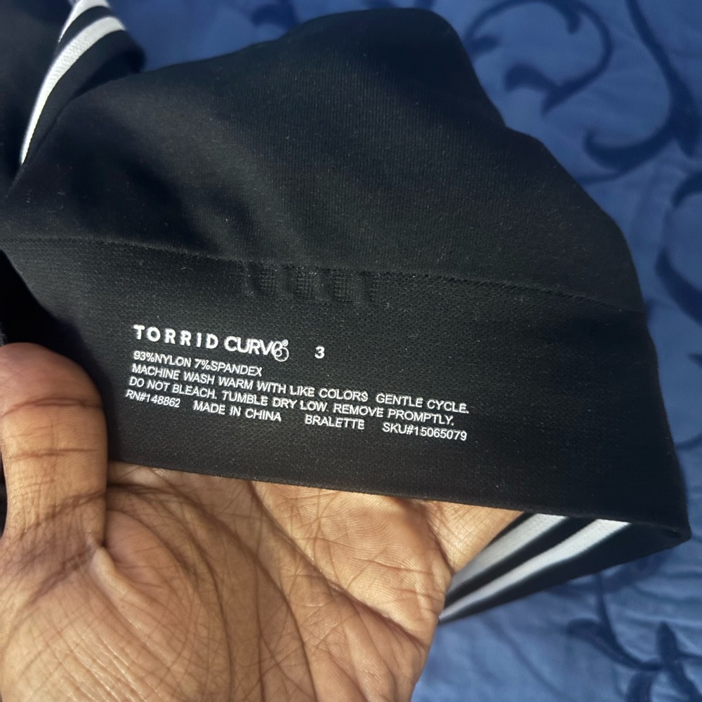 Torrid Lightly Lined Seamless Sporty Bralette Yoga Black Adjustable Straps 3X - Picture 4 of 4